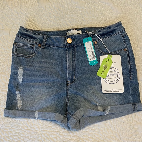 1822 distressed jean shorts - Picture 2 of 2